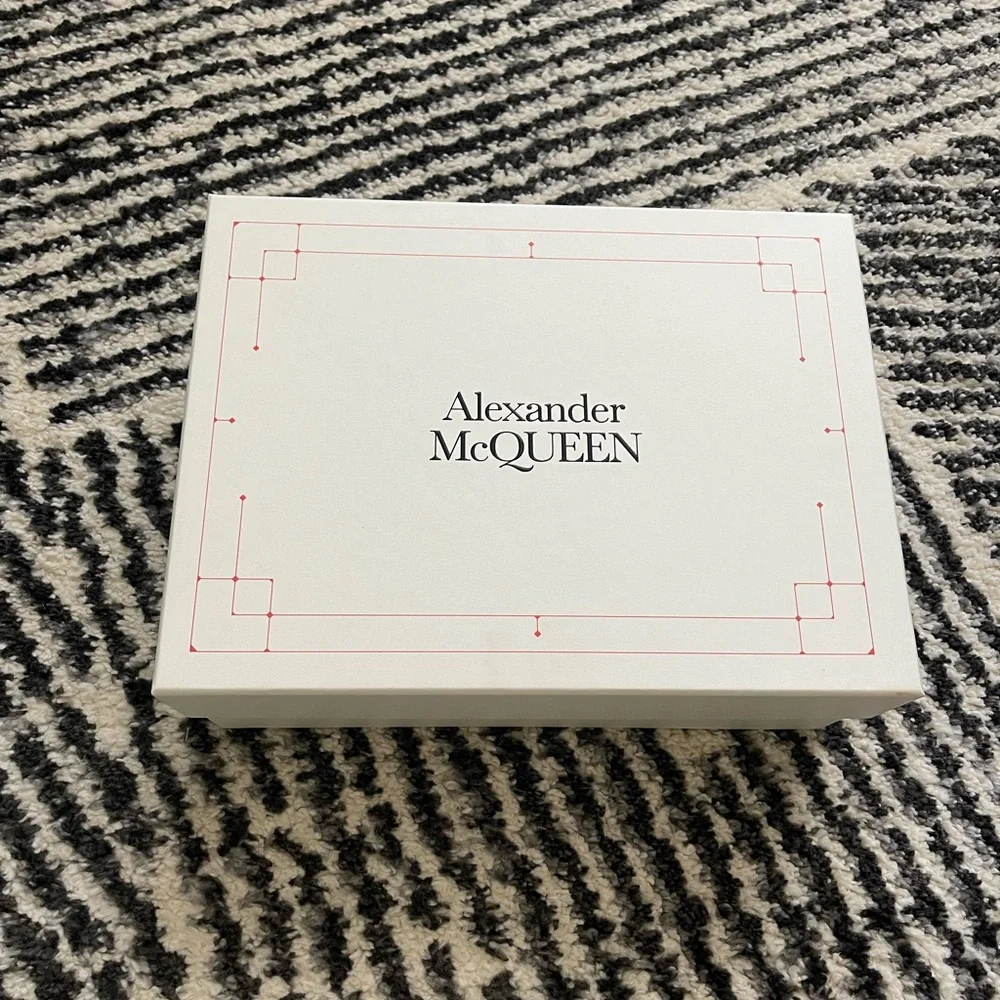 Alexander McQueen sneakers - Picture 4 of 7